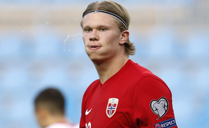 Barcelona lấy đ&acirc;u ra tiền để chi&ecirc;u mộ Erling Haaland? - Ảnh 1