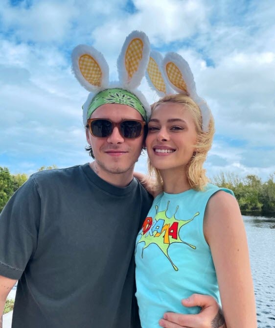 Gia đ&igrave;nh Beckham khoe ảnh hạnh ph&uacute;c ng&agrave;y lễ Phục sinh - Ảnh 3