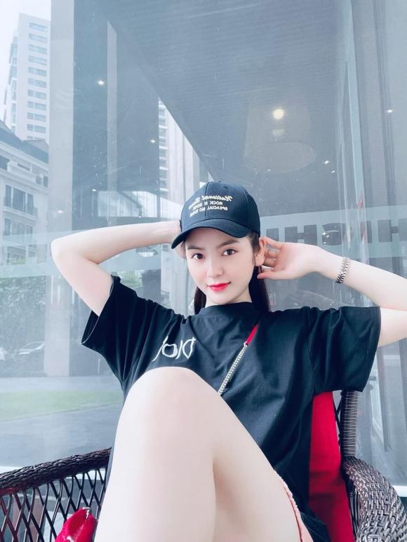 Bạn g&aacute;i tin đồn Quang Hải thăng hạng nhan sắc nhờ chỉnh sửa? - Ảnh 5