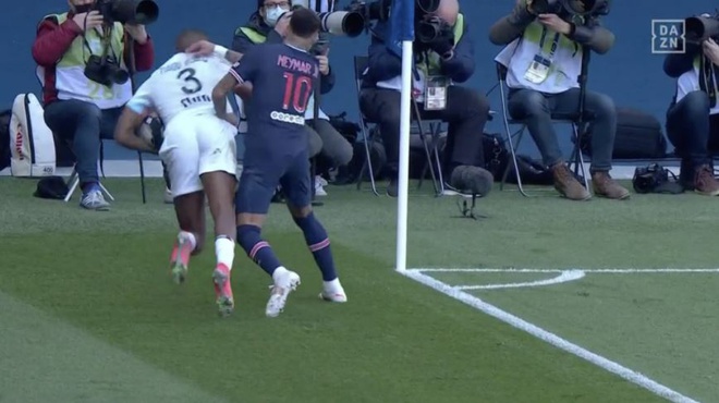 PSG mất Neymar 2 trận v&igrave; &aacute;n treo gi&ograve; - Ảnh 1
