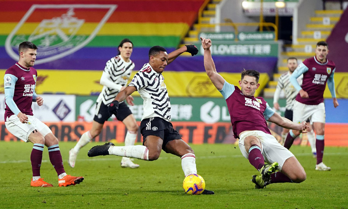 MU c&acirc;n bằng kỷ lục thắng ngược tại NHA ở ngay trận đấu với Burnley? - Ảnh 1
