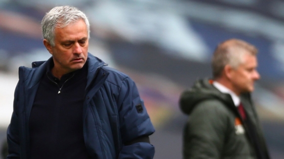 Nguy&ecirc;n nh&acirc;n HLV Mourinho bị sa thải: Kh&ocirc;ng phải do th&agrave;nh t&iacute;ch yếu k&eacute;m - Ảnh 1