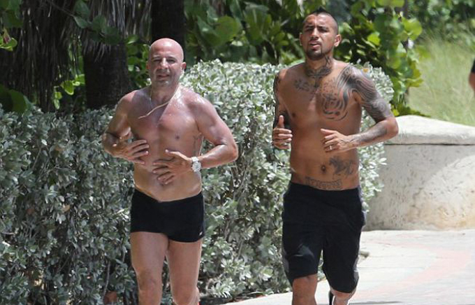 Top những HLV b&oacute;ng đ&aacute; sở hữu nhiều h&igrave;nh xăm nhất: Ryan Mason chưa l&agrave; g&igrave;! - Ảnh 3