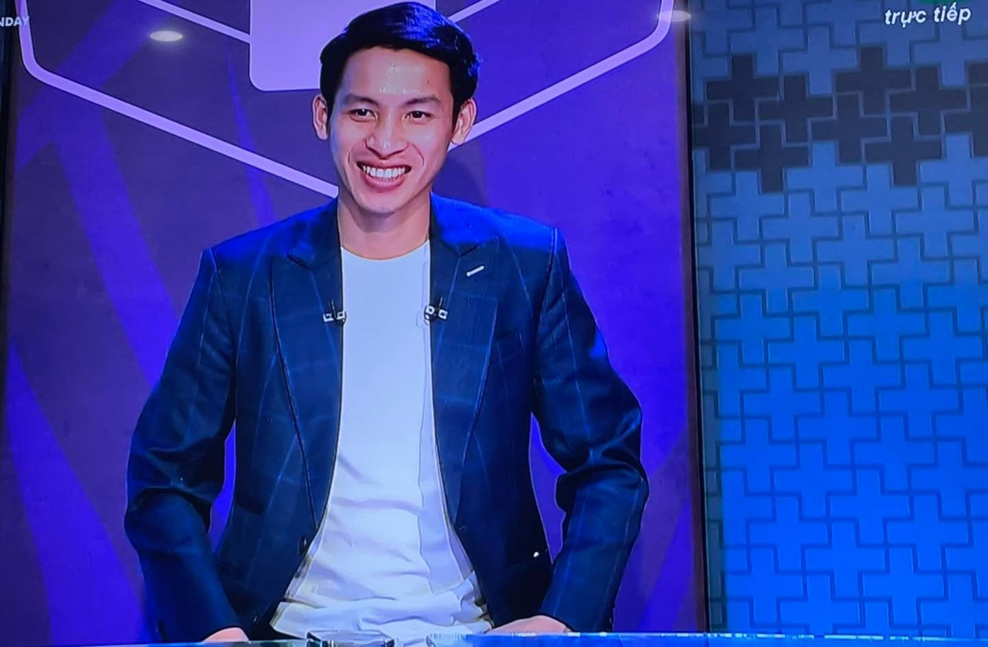 H&ugrave;ng Dũng g&acirc;y sốt khi dự đo&aacute;n 'kh&ocirc;ng trượt ph&aacute;t n&agrave;o' chiến thắng của MU - Ảnh 1