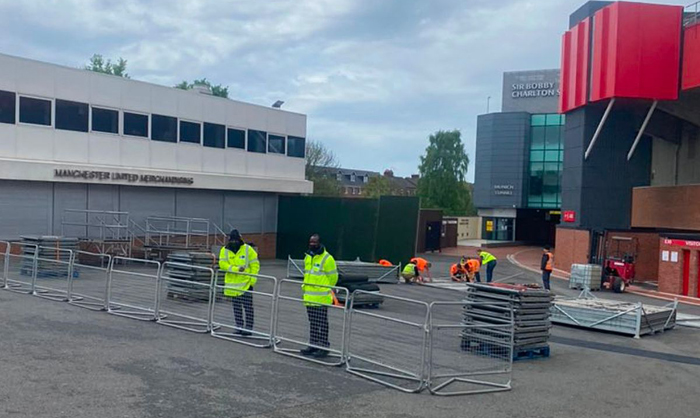 MU tăng cường an ninh trước hai trận đấu với Leicester v&agrave; Liverpool - Ảnh 1
