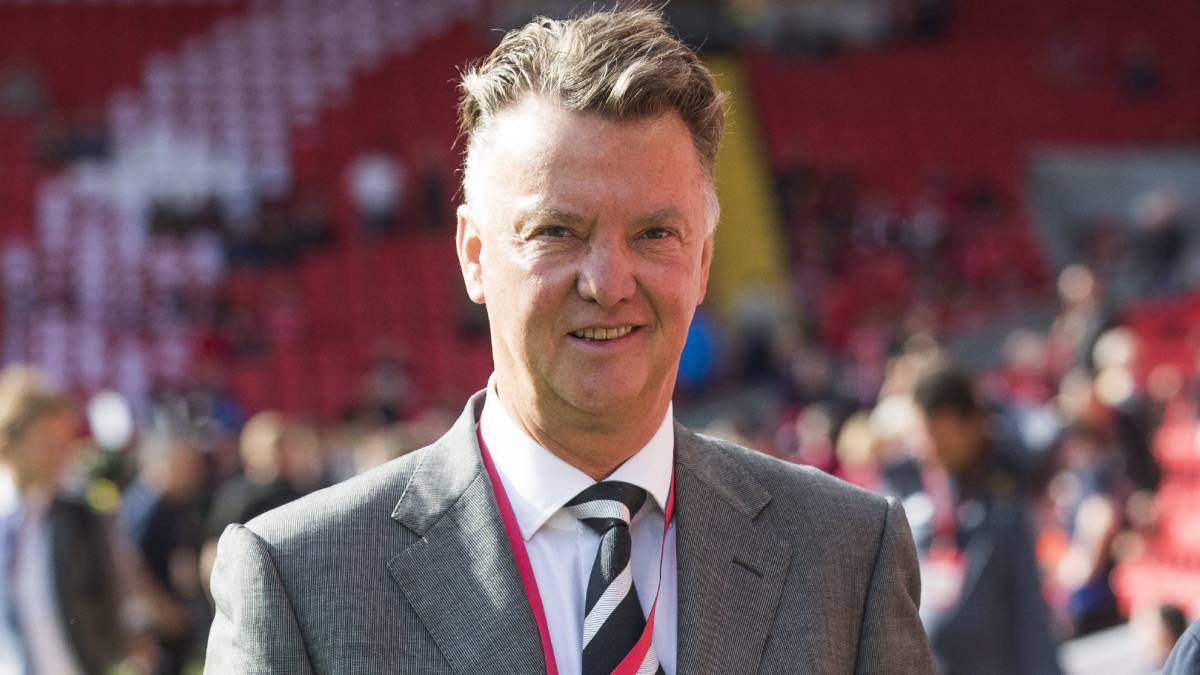HLV Van Gaal tuy&ecirc;n bố đ&atilde; chiến thắng ung thư - Ảnh 2