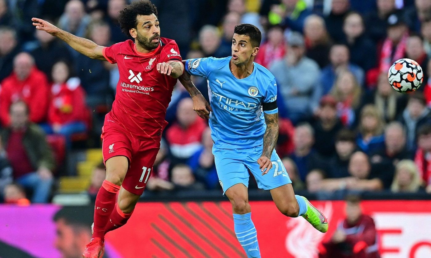Pep Guardiola chỉ ra 2 đội b&oacute;ng vĩ đại nhất nước Anh - Ảnh 1