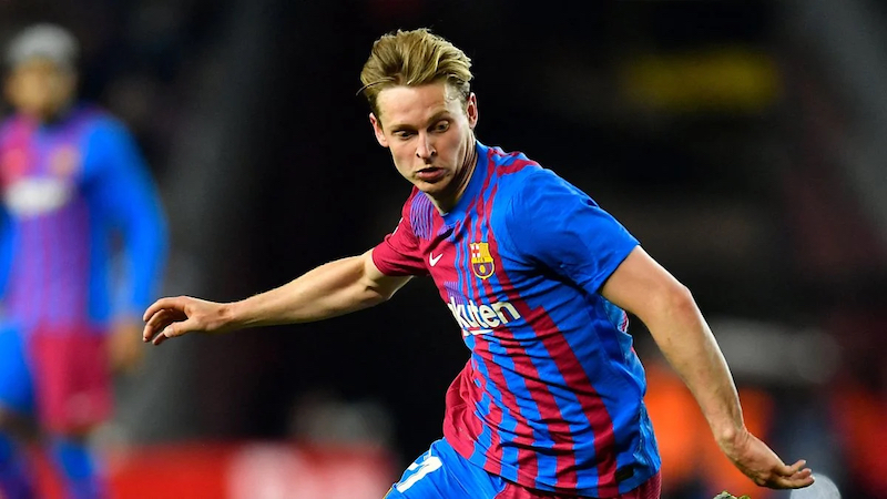 Tin Barca 14/5: De Jong kh&ocirc;ng muốn ra đi; Barca gặp kh&oacute; trong vụ Lewandowski - Ảnh 1