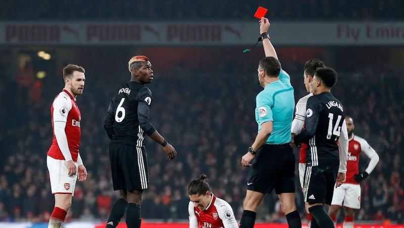 5 CLB nhận nhiều thẻ đỏ nhất lịch sử Premier League: Số 1 chuy&ecirc;n n&oacute;i về đ&aacute; đẹp - Ảnh 5