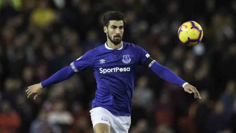 Top 5 ng&ocirc;i sao của Barca thất bại thảm hại khi chơi b&oacute;ng tại Premier League - Ảnh 3