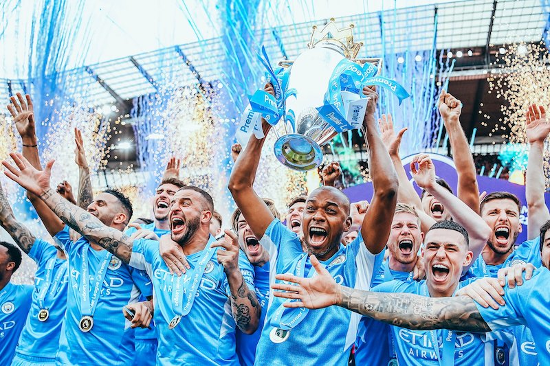 Bản tin s&aacute;ng 23/5: M.U lập h&agrave;ng loạt kỷ lục buồn; Milan v&ocirc; địch Serie A sau 11 năm - Ảnh 1