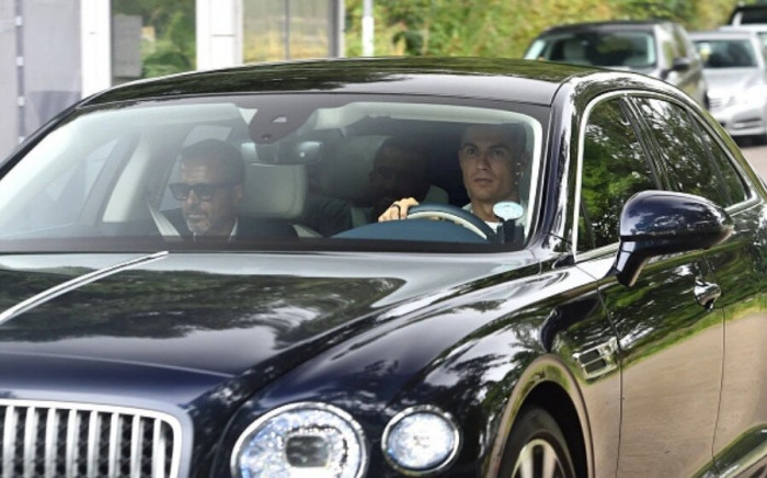 Ronaldo đ&ograve;i Man United thanh l&yacute; hợp đồng, ra đi miễn ph&iacute; ngay m&ugrave;a h&egrave; n&agrave;y - Ảnh 2