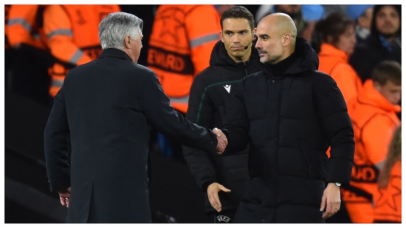 HLV Ancelotti l&ecirc;n tiếng tr&ugrave; ẻo Pep Guardiola bị sa thải - Ảnh 1