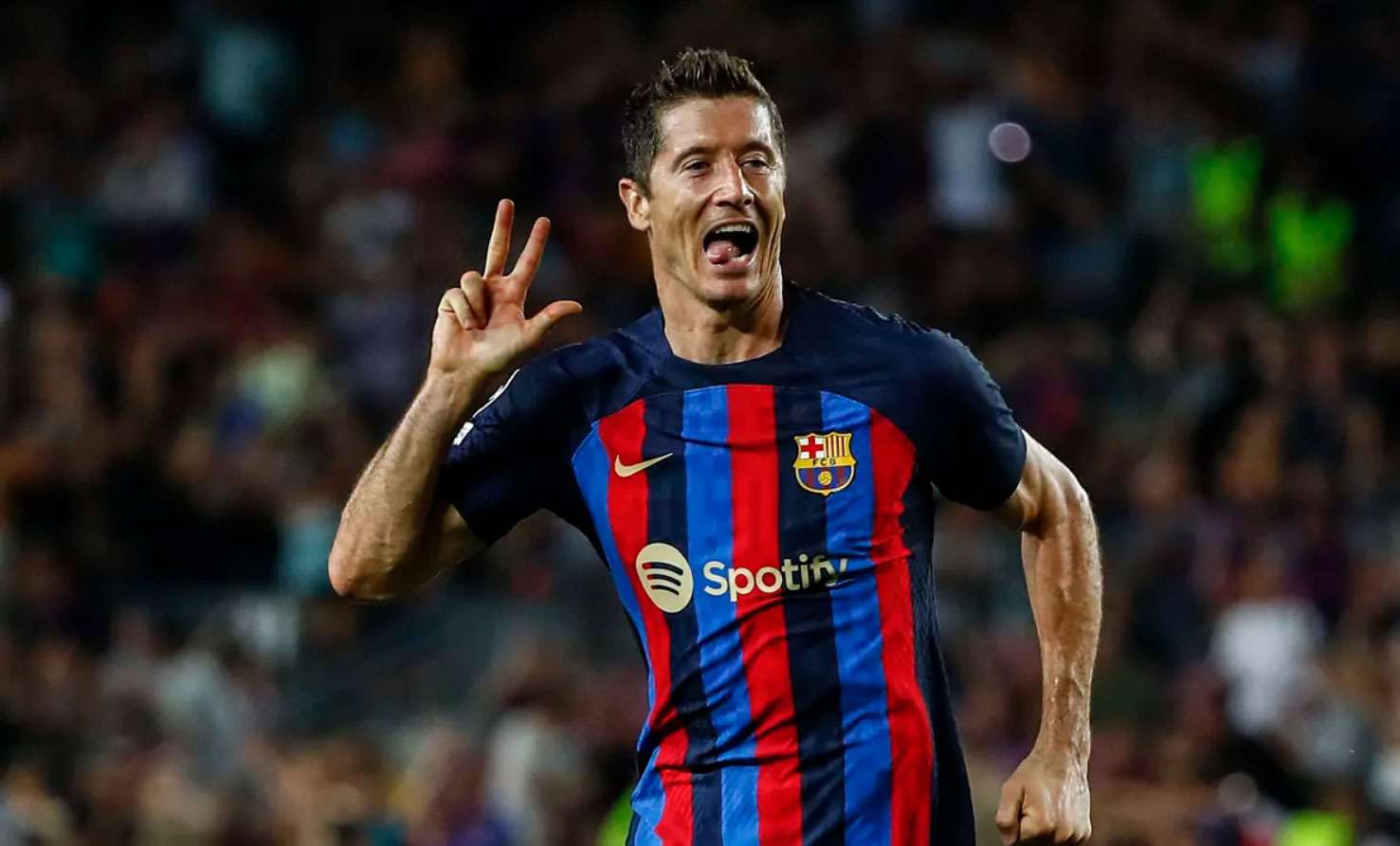Barca sẽ mất th&ecirc;m tiền nếu Lewandowski tiếp tục ghi b&agrave;n - Ảnh 1