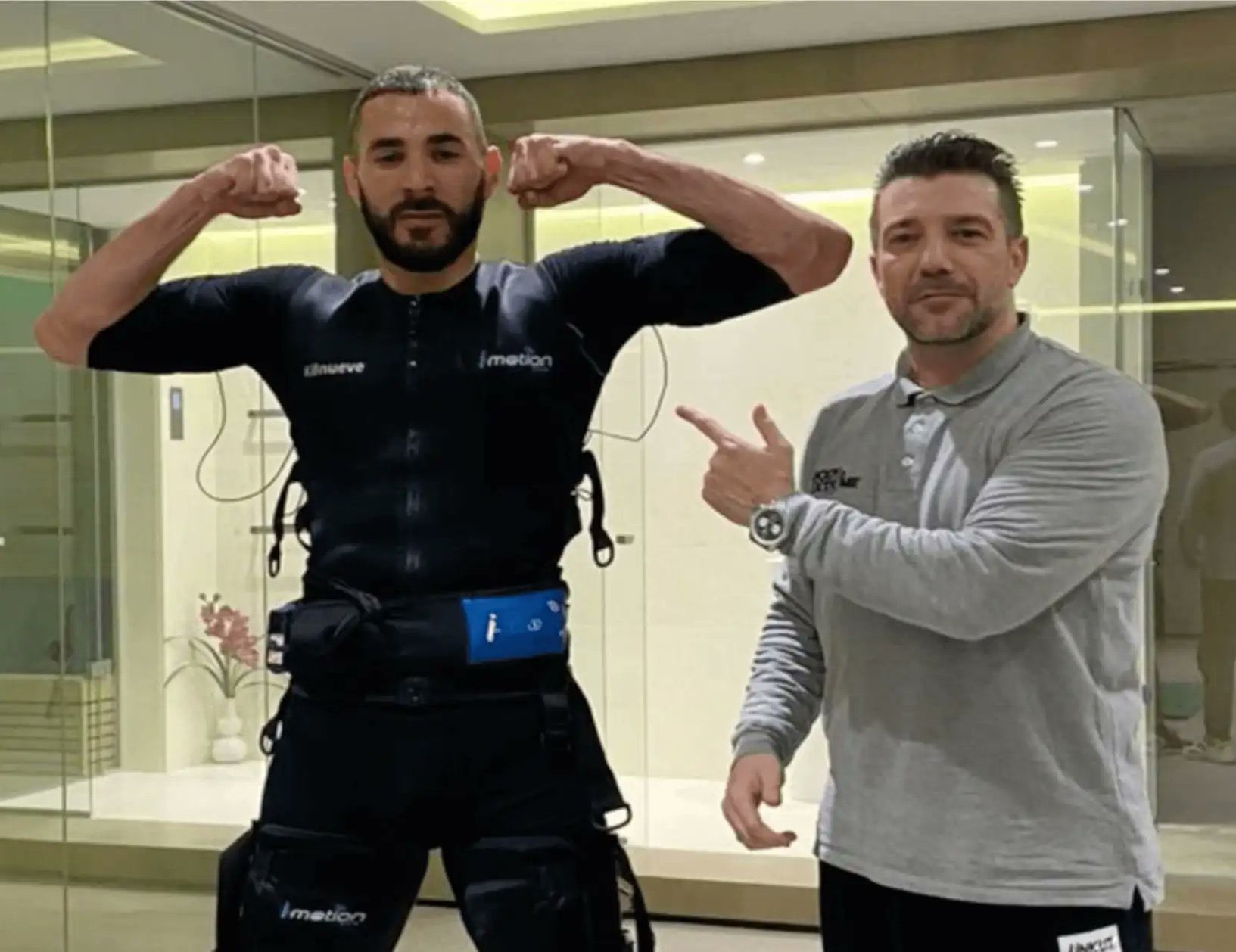 &ldquo;Ronaldo kh&ocirc;ng thể theo kịp Benzema&rdquo; - Ảnh 1