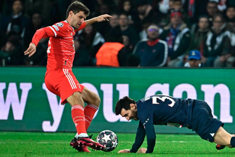 Messi bị CĐV PSG chỉ tr&iacute;ch dữ dội v&igrave; h&agrave;nh động n&agrave;y - Ảnh 2