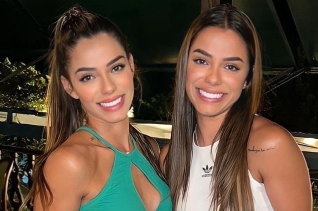 Neymar bị tố bắt c&aacute; hai tay với cặp chị em hot girl b&oacute;ng chuyền - Ảnh 2