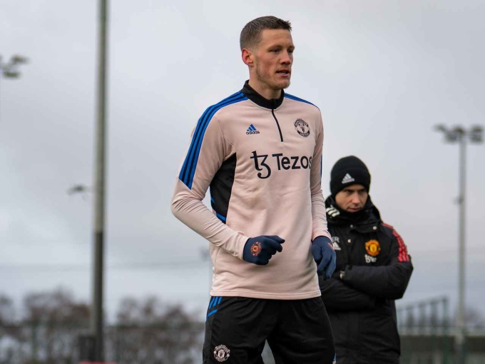 Ten Hag đ&iacute;ch th&acirc;n l&ecirc;n tiếng về tầm quan trọng của Weghorst - Ảnh 2