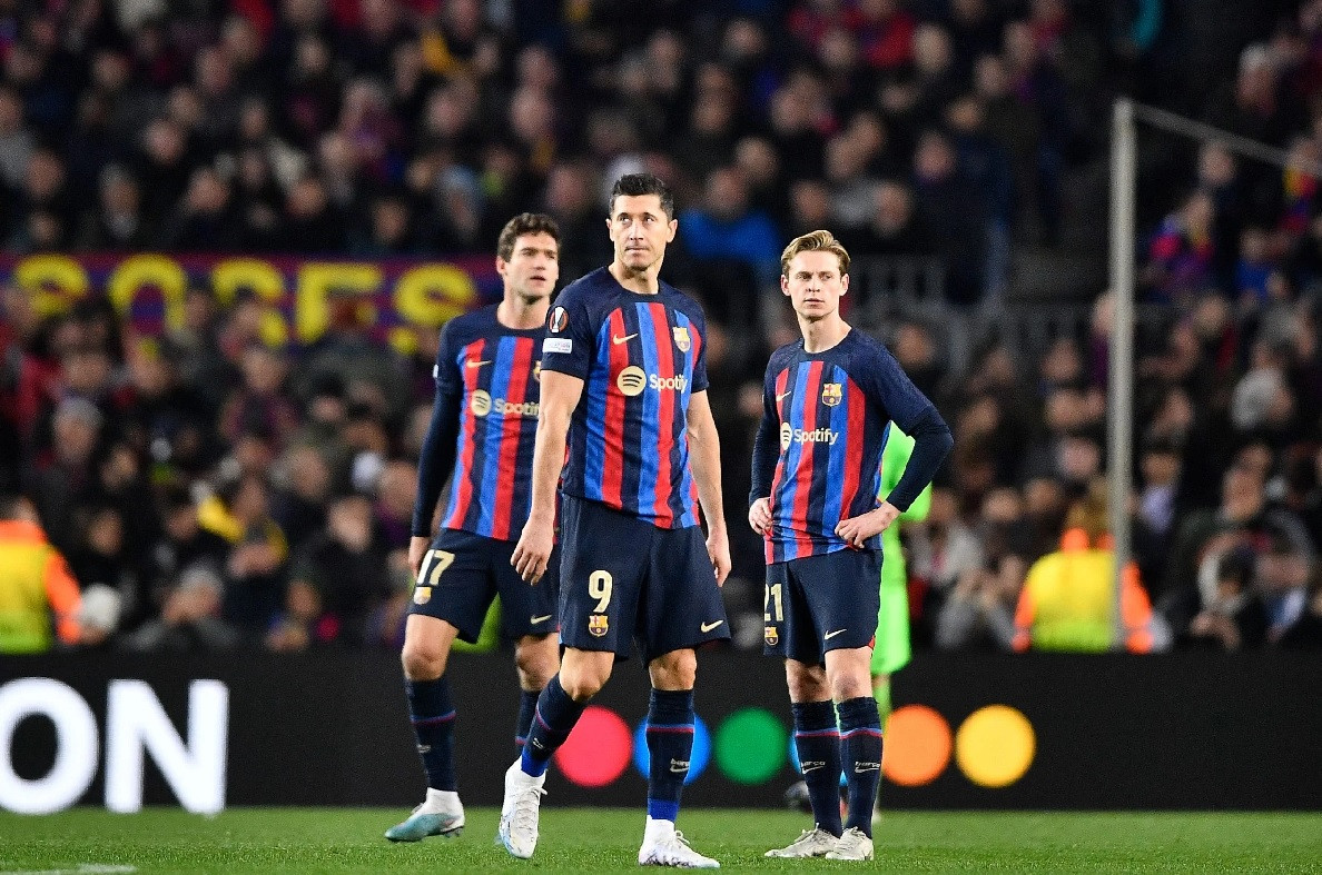 De Jong nghi&ecirc;m t&uacute;c xem x&eacute;t việc chia tay Barcelona - Ảnh 1