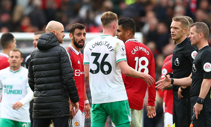 Quyết thắng Man United, BLĐ Newcastle treo thưởng tr&ecirc;n trời - Ảnh 1