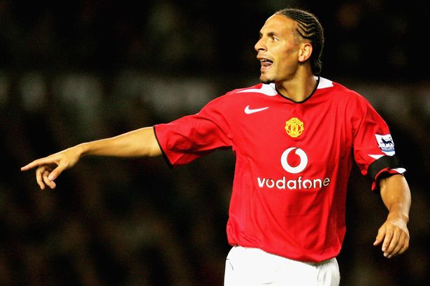 Đội h&igrave;nh hay nhất lịch sử Premier League của M.U: CR7 vắng mặt! - Ảnh 2