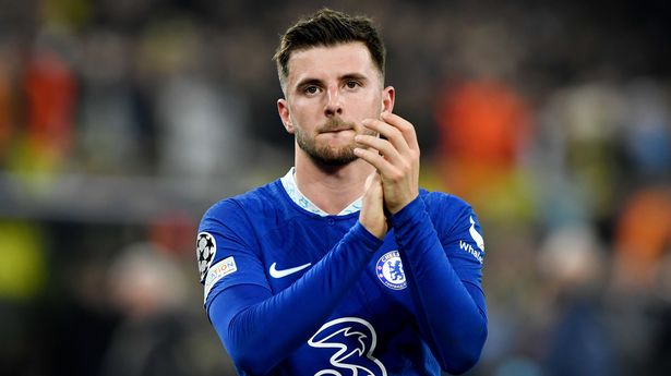 Ma cũ cạch mặt ma mới, ph&ograve;ng thay đồ Chelsea như một mớ hỗn loạn - Ảnh 3