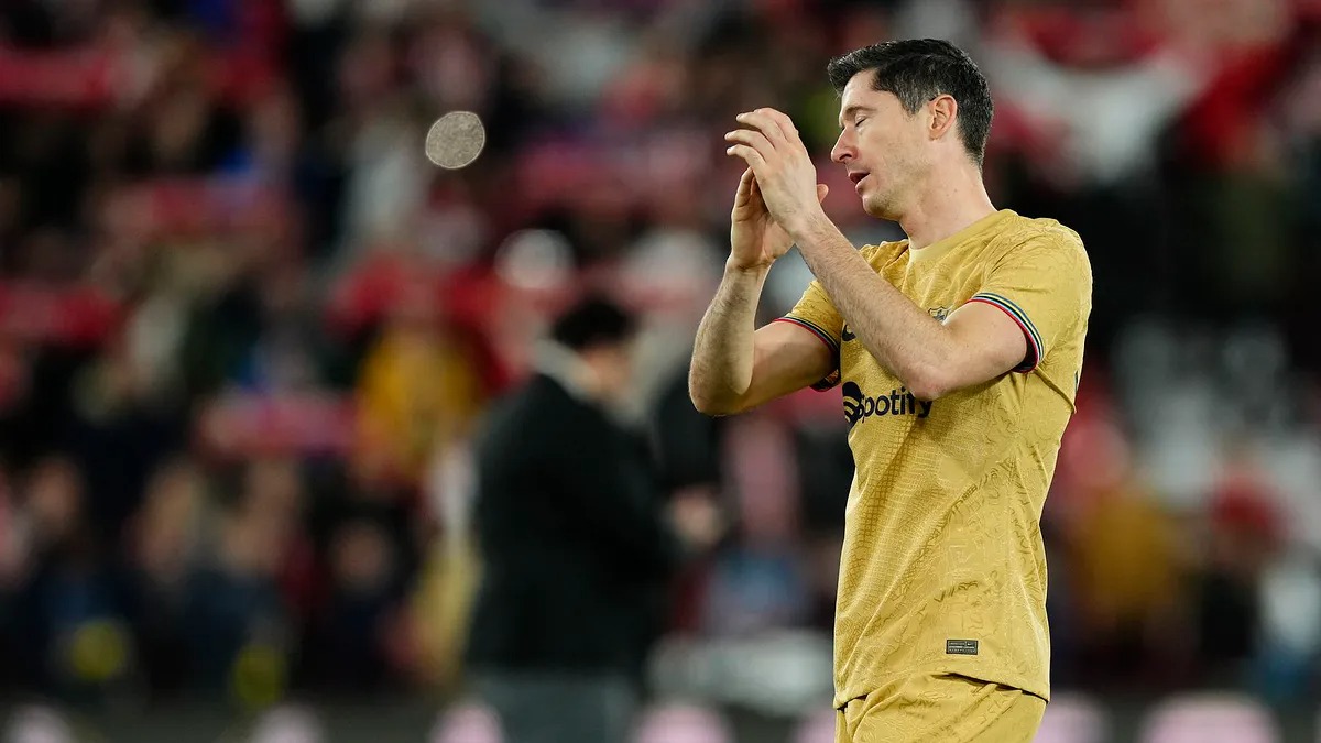 Barca chịu thiệt th&ograve;i cực lớn trước thềm Si&ecirc;u kinh điển - Ảnh 1