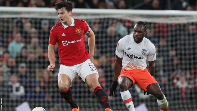Ten Hag ra ph&aacute;n quyết về tương lai của Maguire ở Man United - Ảnh 1