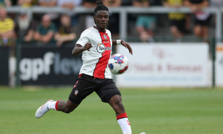 T&igrave;m đệ cho Casemiro, M.U nhắm sao trẻ được Paul Scholes khen hết lời - Ảnh 2