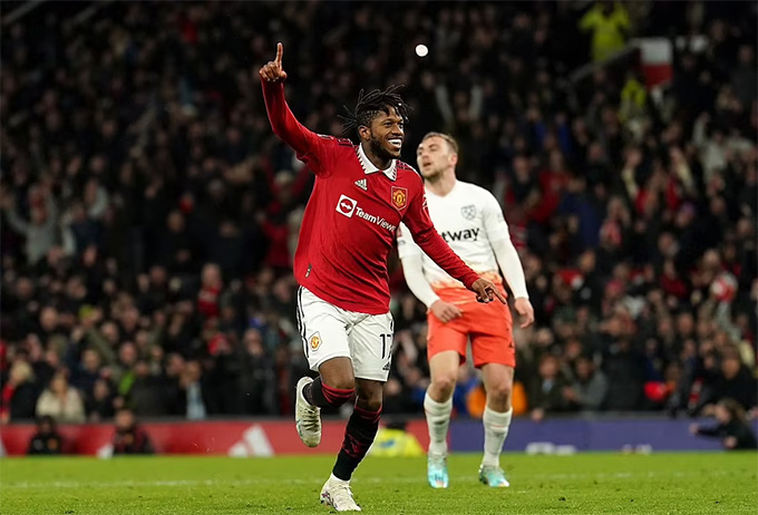 Fred: &ldquo;Ch&uacute;ng t&ocirc;i c&oacute; thể đ&aacute;nh bại mọi đội b&oacute;ng&rdquo; - Ảnh 1