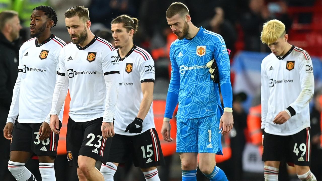 M.U lập h&agrave;ng loạt kỷ lục &ecirc; chề sau thảm bại trước Liverpool - Ảnh 2