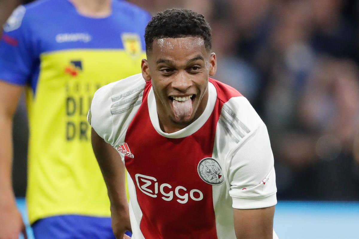Man United sẵn s&agrave;ng chi đậm cho trung vệ trong mơ của Ten Hag - Ảnh 2