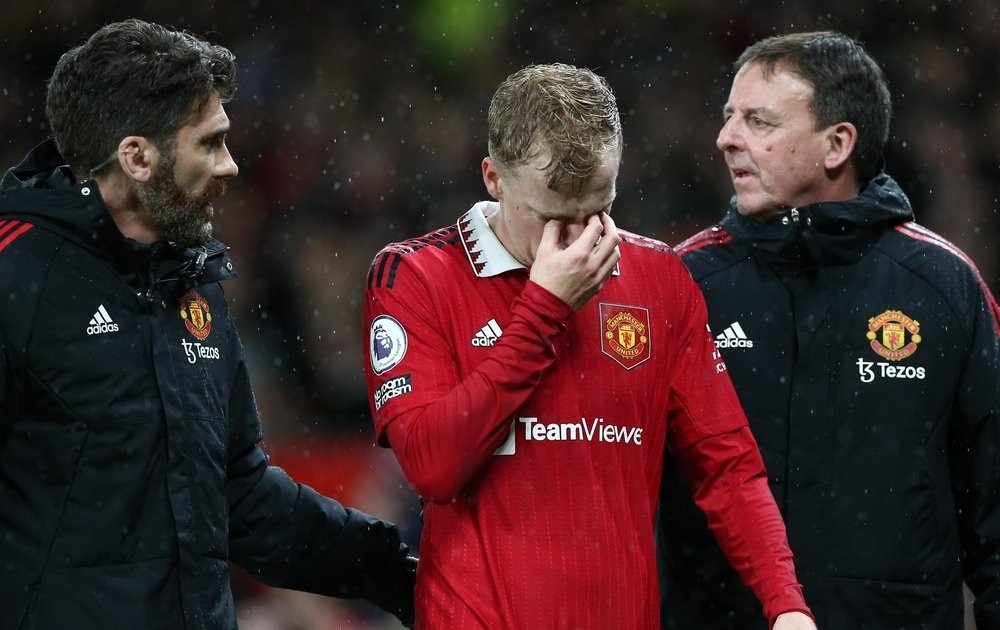 Đội h&igrave;nh khiến CĐV 