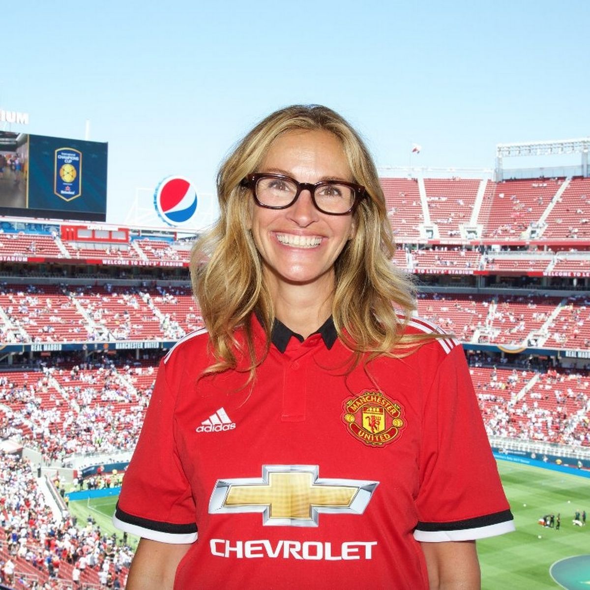 Pep Guardiola tự nhận l&agrave; kẻ thất bại, ghen tị với Man United một chuyện - Ảnh 2