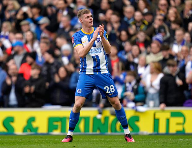 Tin M.U tối 22/3: Brighton chốt sổ Mitoma; Osimhen 'thả th&iacute;nh' United - Ảnh 1