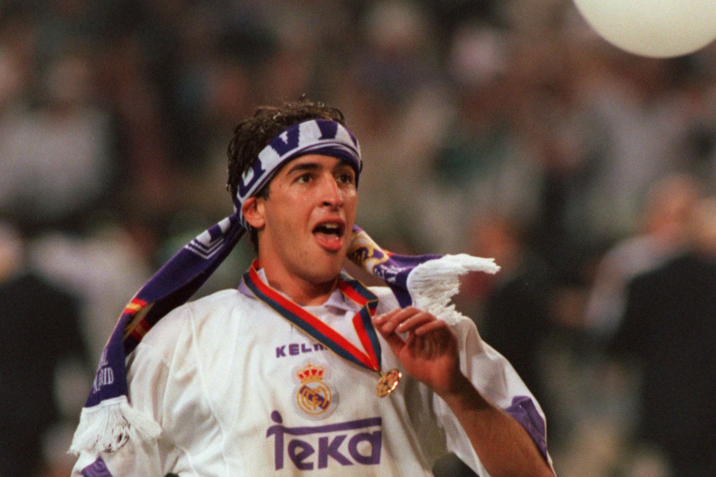 Top 5 ch&acirc;n s&uacute;t vĩ đại nhất lịch sử Champion League: Ronaldo bỏ xa phần c&ograve;n lại - Ảnh 5