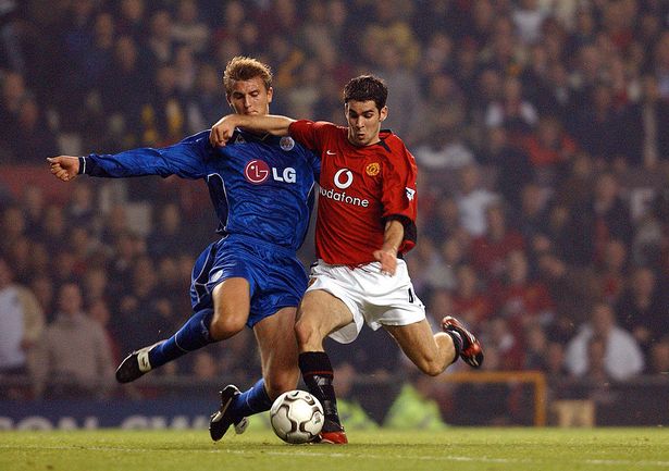 Cựu cầu thủ M.U tiết lộ th&uacute; vui qu&aacute;i đản của d&agrave;n huyền thoại - Ảnh 2