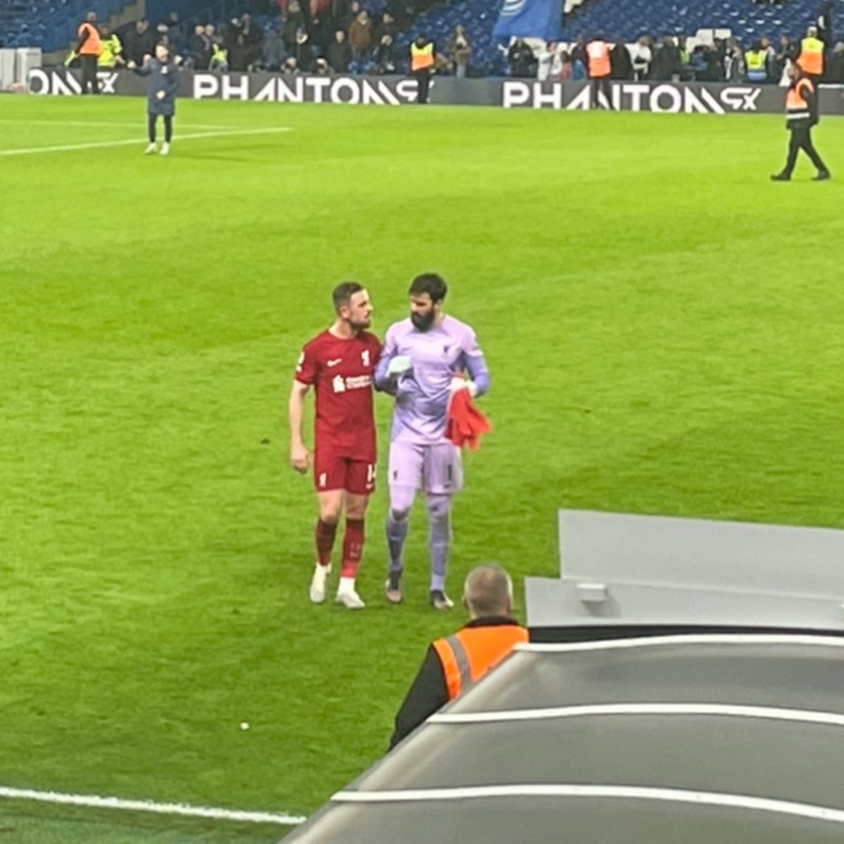 Trụ cột bất ho&agrave; ngay tr&ecirc;n s&acirc;n khiến CĐV Liverpool lo lắng - Ảnh 2