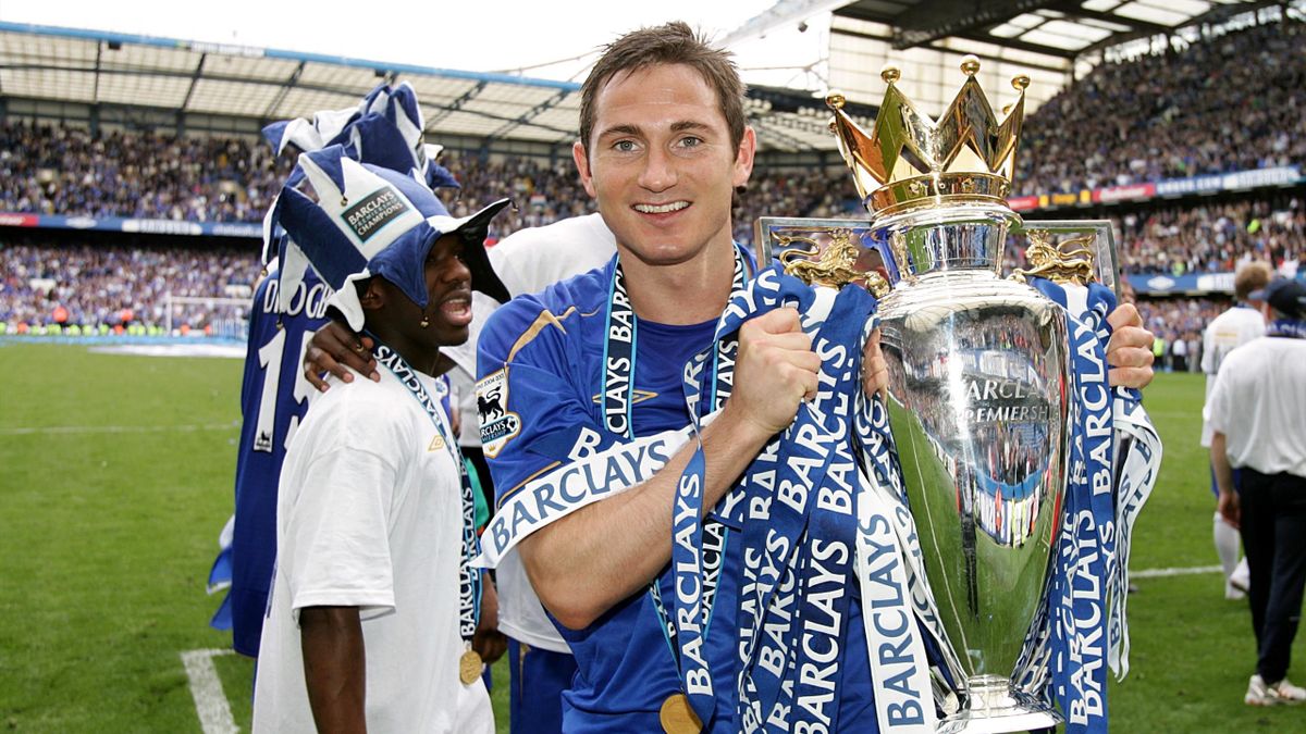 Top 5 'l&atilde;o tướng' chinh chiến nhiều nhất trong lịch sử Premier League - Ảnh 5