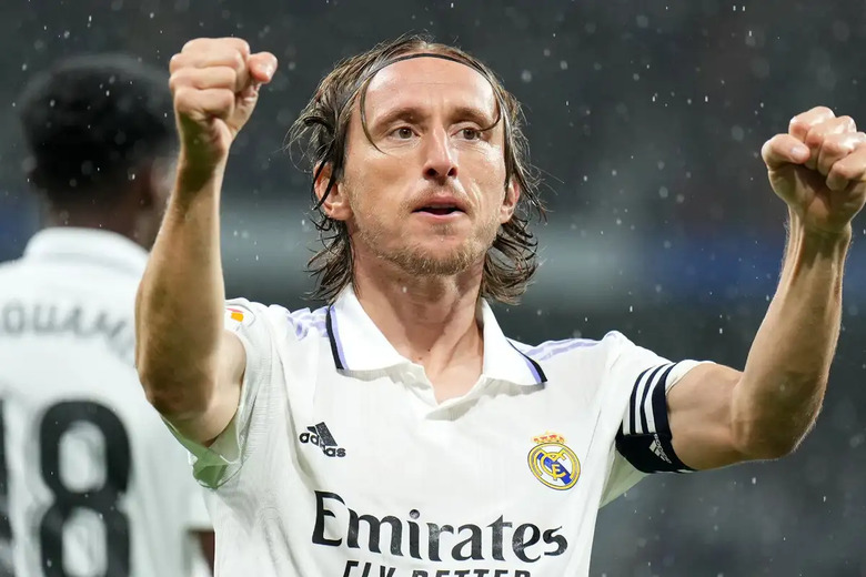 5 tiền vệ kiến thiết hay nhất ch&acirc;u &Acirc;u 2023: Messi chỉ c&ograve;n đứng thứ 3 - Ảnh 2