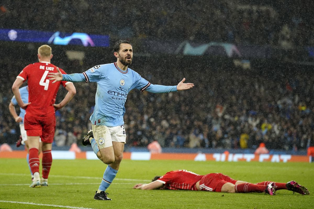 5 cầu thủ hay nhất tứ kết lượt đi Champions League: 