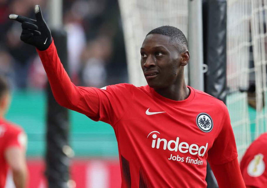 Tin M.U tối 13/4: Chi đậm lấy Ivan Toney; Đ&oacute;n tin vui với sao ch&acirc;u &Aacute; - Ảnh 2