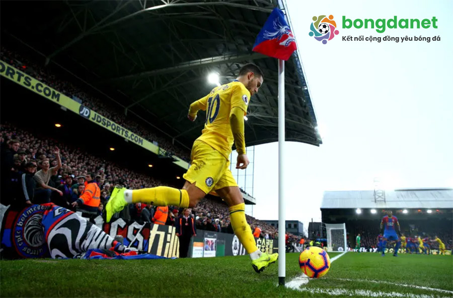 Soi k&egrave;o phạt g&oacute;c tại BongdaNET