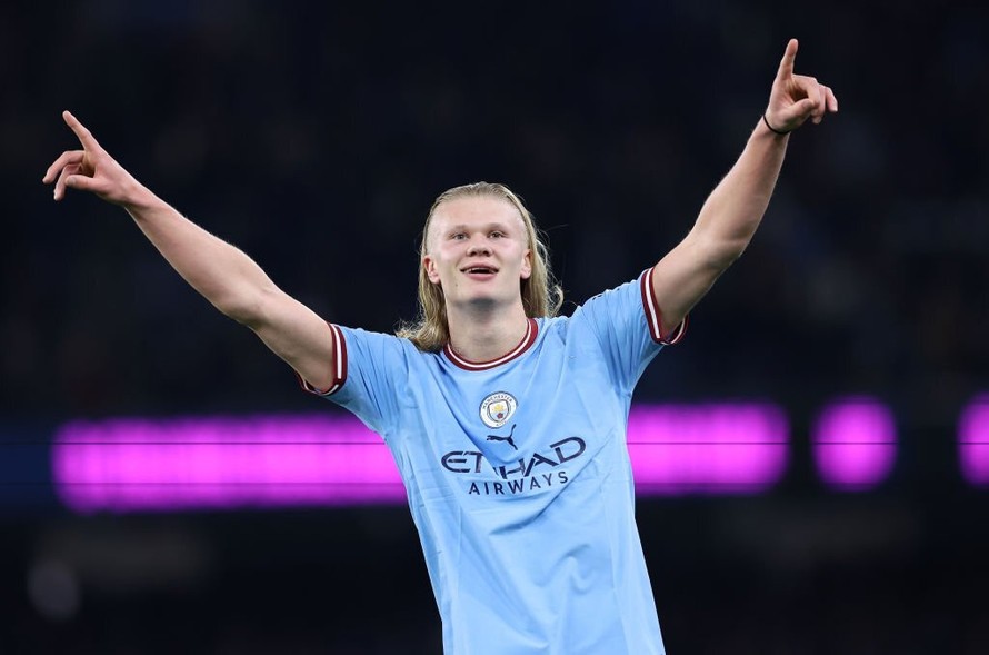 Bản tin s&aacute;ng 27/4: Arsenal vỡ mộng v&ocirc; địch; Haaland nối d&agrave;i kỷ lục - Ảnh 1