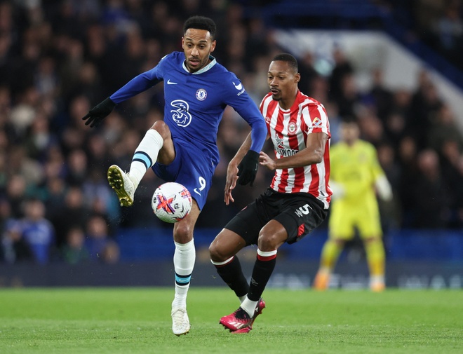 Frank Lampard bị đối thủ mỉa mai v&igrave; 