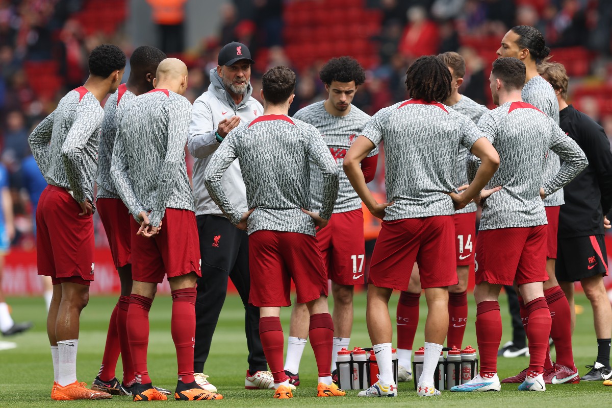 HLV Jurgen Klopp tha thiết y&ecirc;u cầu c&aacute;c học tr&ograve; l&agrave;m ngay một việc - Ảnh 1