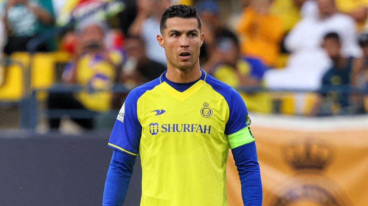 Nằng nặc đ&ograve;i rời Al Nassr, Ronaldo bất ngờ bị đại gia mới nổi từ chối - Ảnh 1