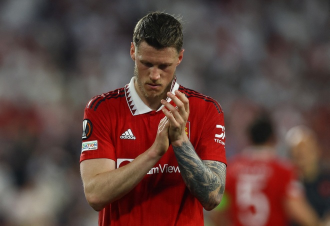 Man United ra quyết định cuối c&ugrave;ng với Weghorst - Ảnh 1