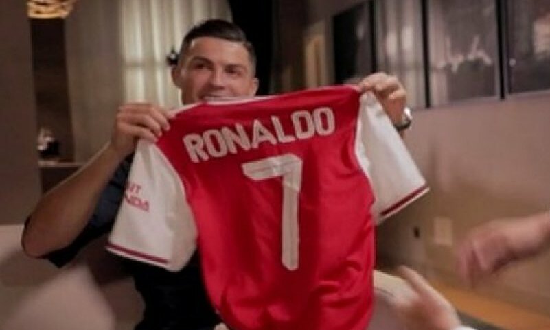 Piers Morgan: &ldquo;Nếu c&oacute; Ronaldo th&igrave; họ đ&atilde; v&ocirc; địch Premier League&rdquo; - Ảnh 1