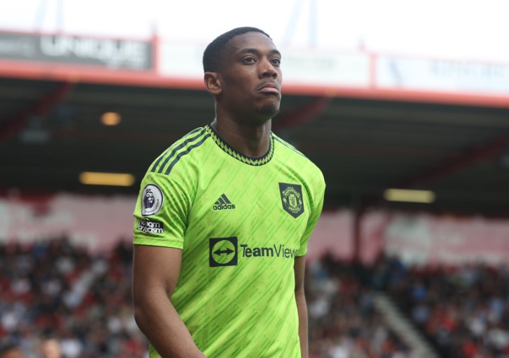 Man United hết ki&ecirc;n nhẫn, sẵn s&agrave;ng thanh l&yacute; một ng&ocirc;i sao - Ảnh 1